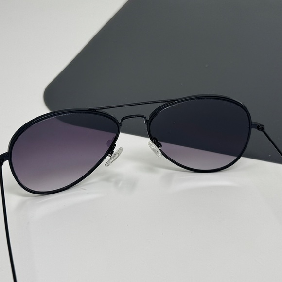 DIFF Cruz Black Sunglasses